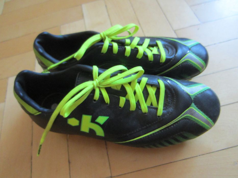 korkotrampki buty do piłki nożnej sportowe korki Decathlon Kipsta