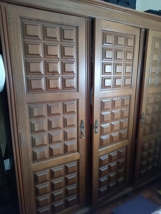 Guarda fatos  ótimo estado conservação