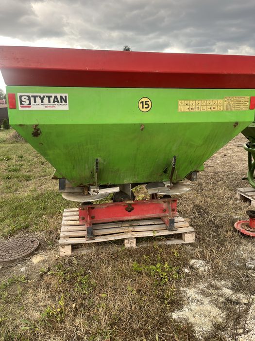 Rozsiewacz nawozu Amazone zaf 804/803 zaf 603 zaf 402  strumyk 1200 L