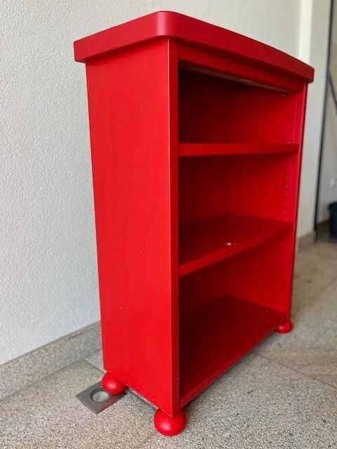 Estante IKEA para quarto de criança