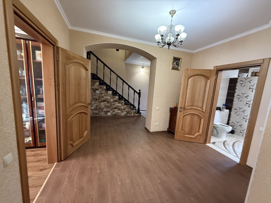 Продаю добротный дом ул Троицкая 210м2 4 сотки