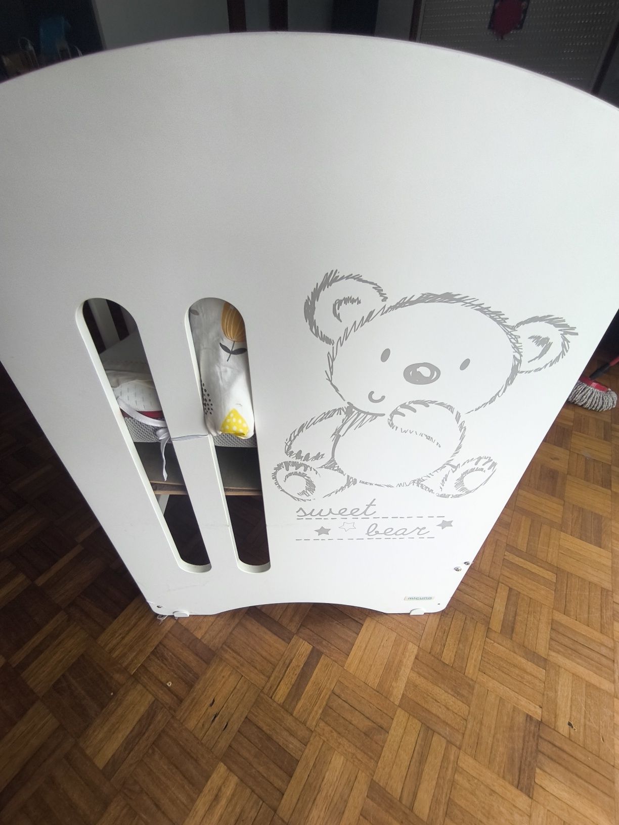 Vendo Berço Micuna em  bom estado 1.2m x 0.65m