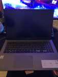 Laptop asus X515JA opis