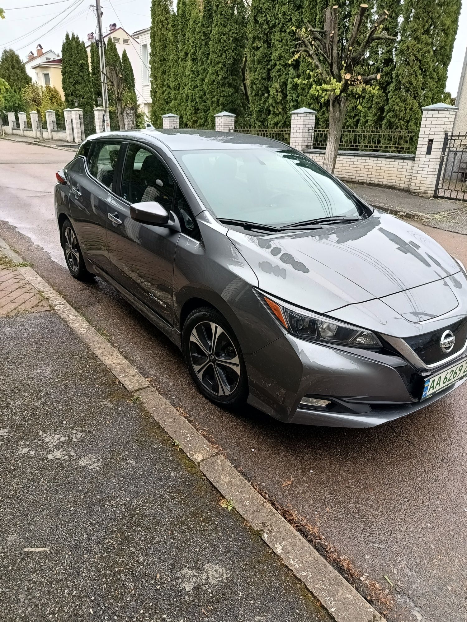 Nissan Leaf SV 2018