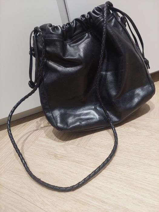 Bottega Veneta klasyczny model torba na ramię torebka czarna