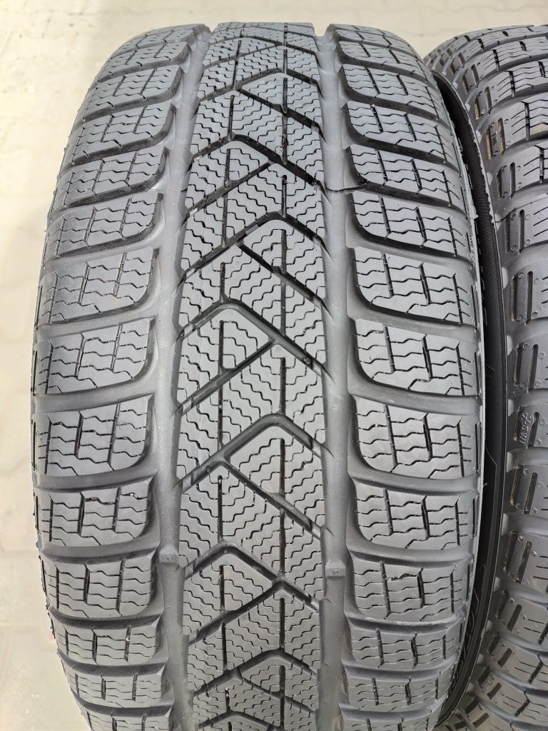 205/40/17 Pirelli Sottozero 3