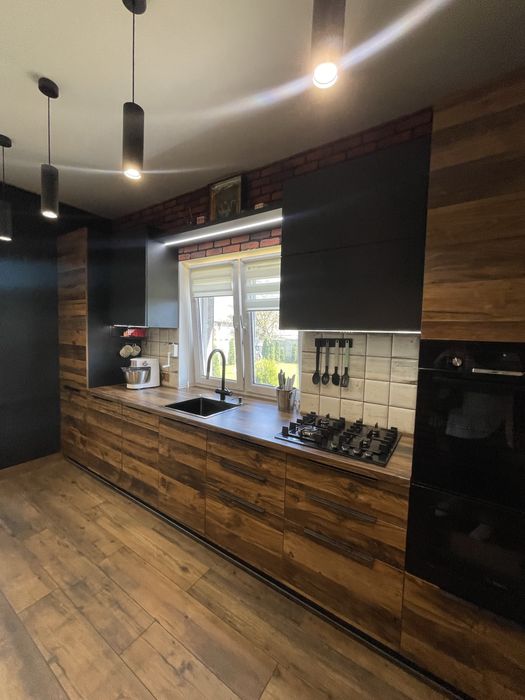 Продаж будинку в Труженіку