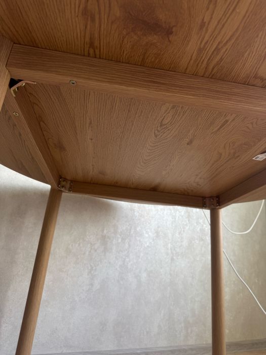 Стіл кухонний круглий