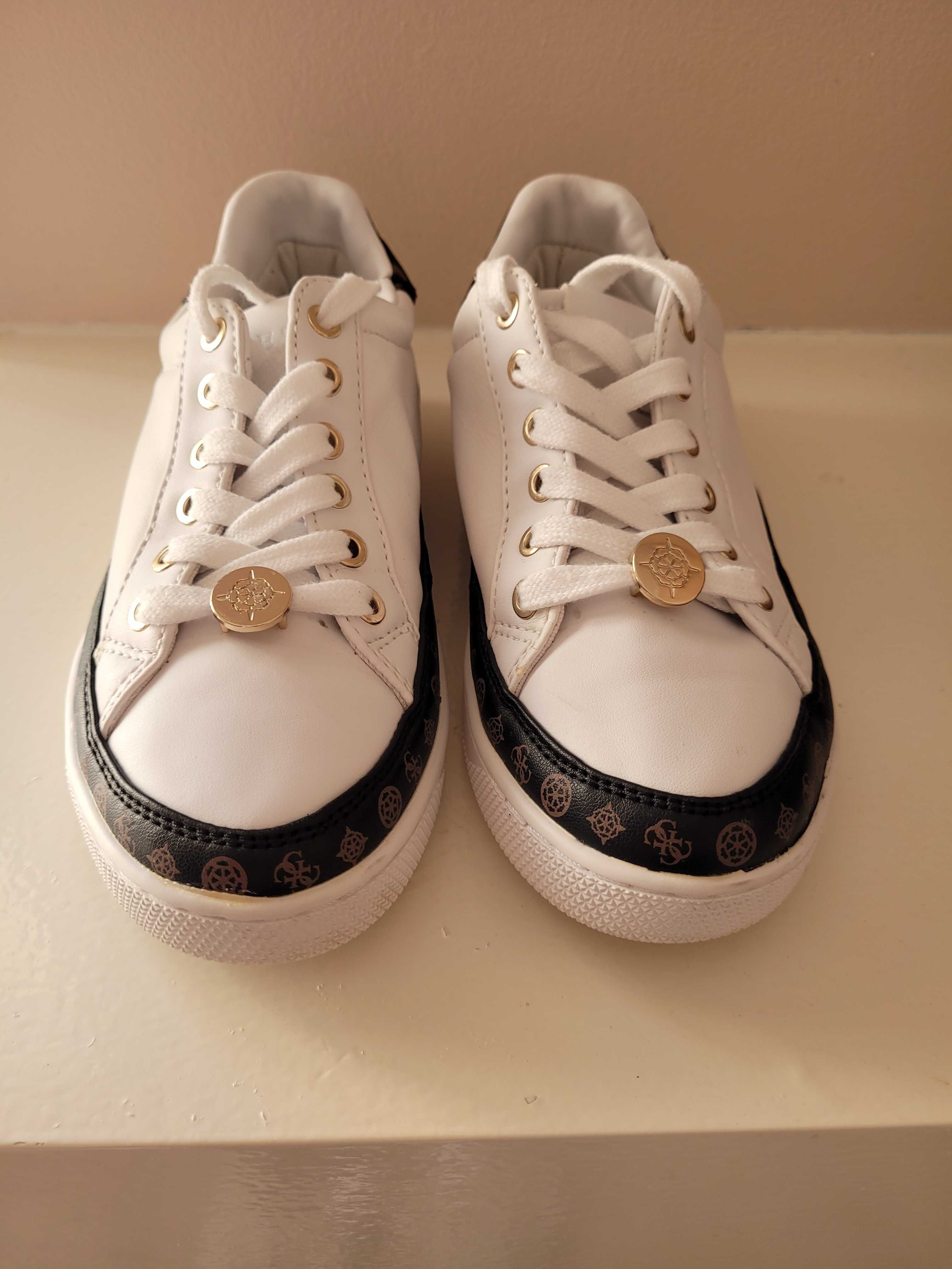 Buty damskie Guess 35