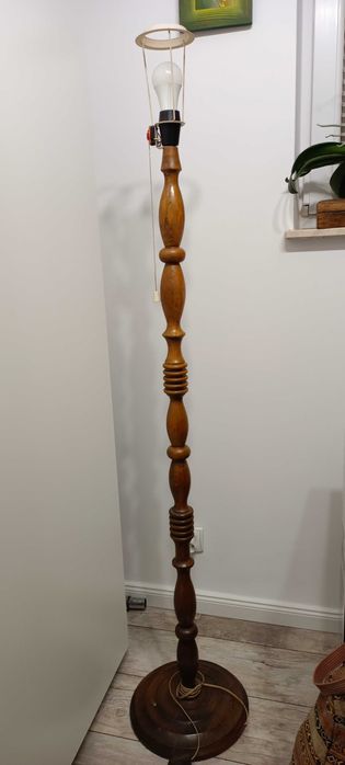 Lampa z abażurem