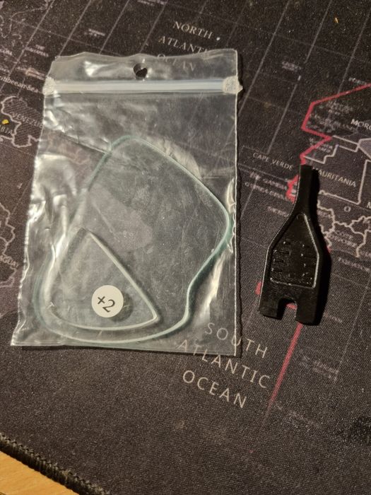 Szklo optyczne +2 Mares X-Vision Midium nowe prawe