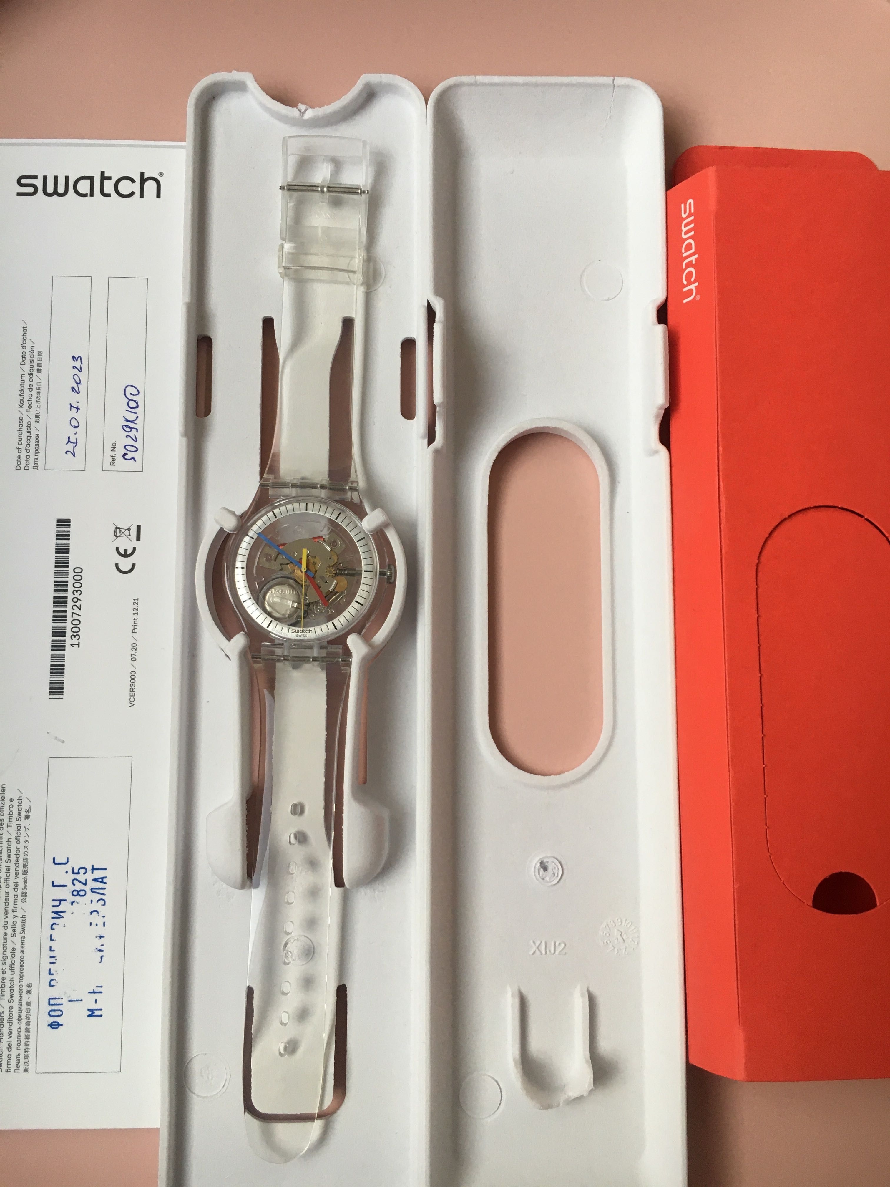 Годинник Swatch Clearly New Gent