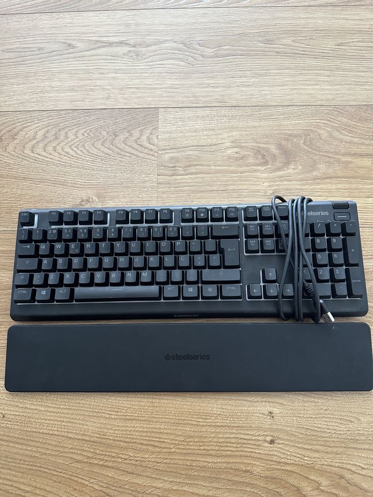 Teclado gaming steelseries apex 3 como novo