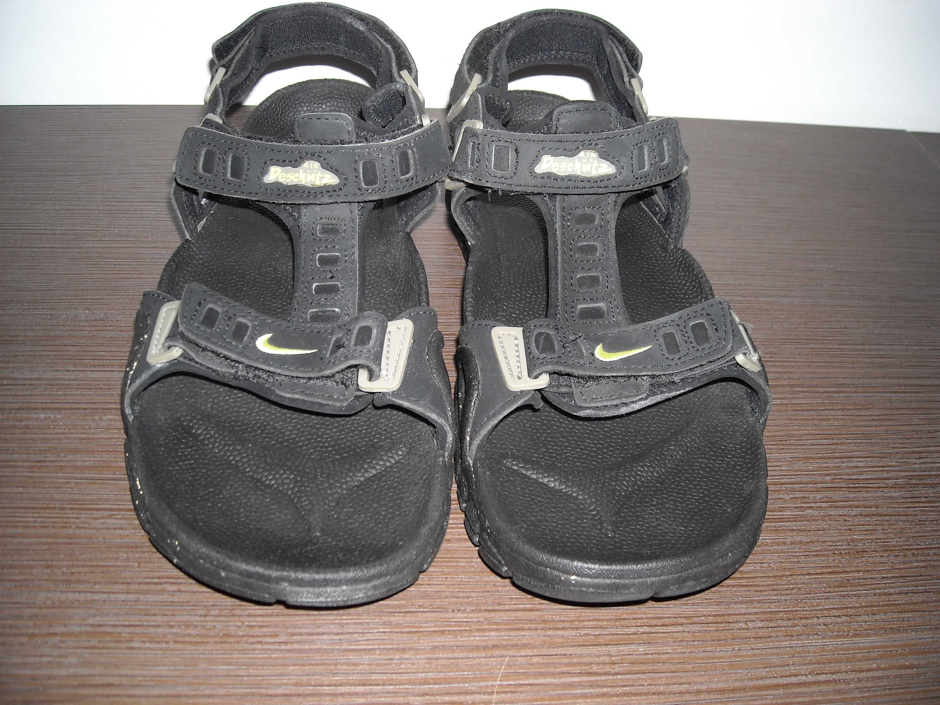 Komfortowe męskie sandały trekkingowe NIKE ACG AIR DESCHUTZ. R.44 (28)
