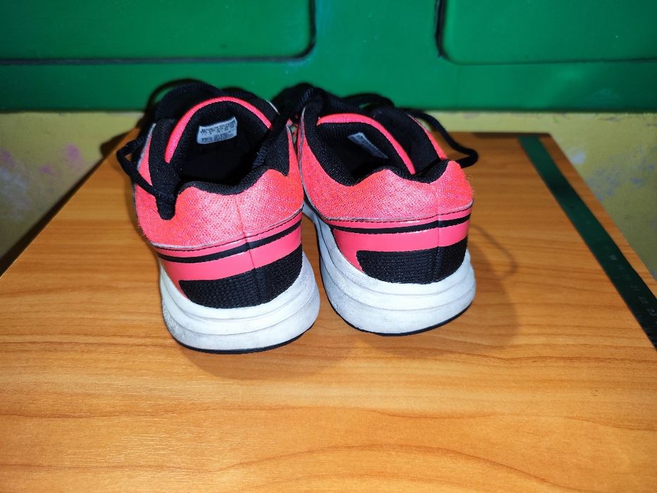 Кросівки жіночі Adidas galaxy 2W