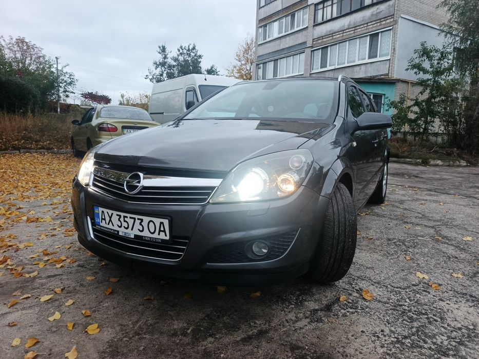 Продам гарний автомобіль