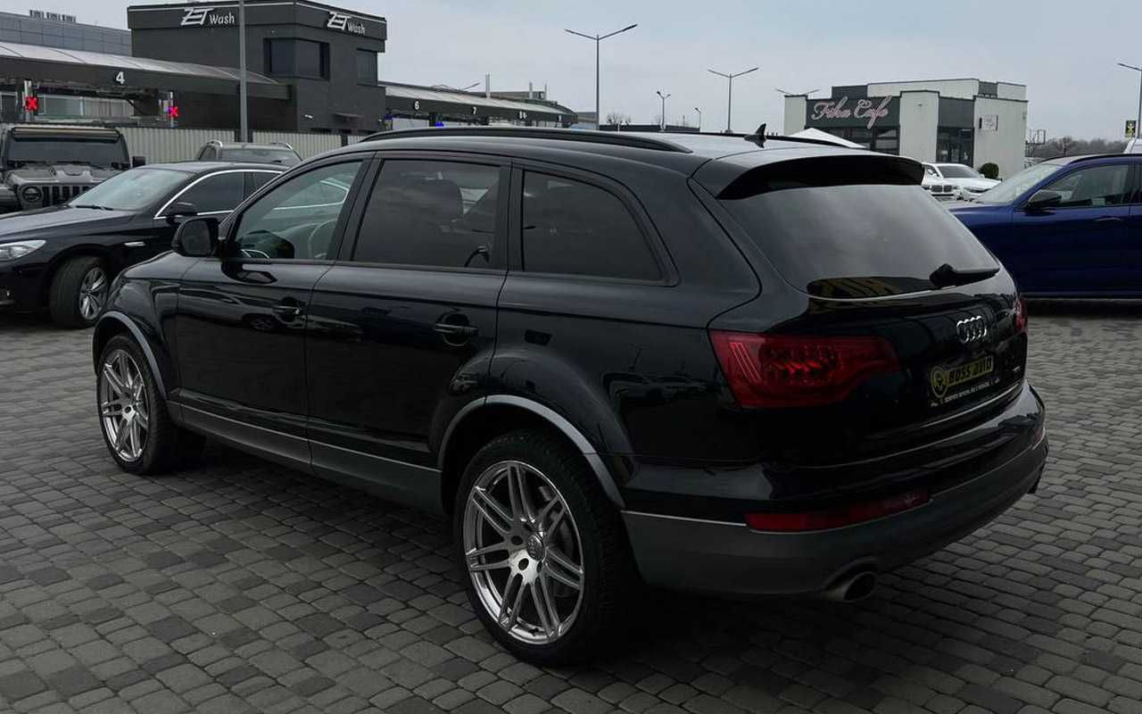 Audi Q7 2015 року