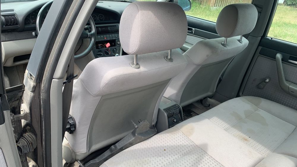 AUDI A6 C4 fotele fotel jasne podgrzewane sprawne boczki sedan KOMPLET