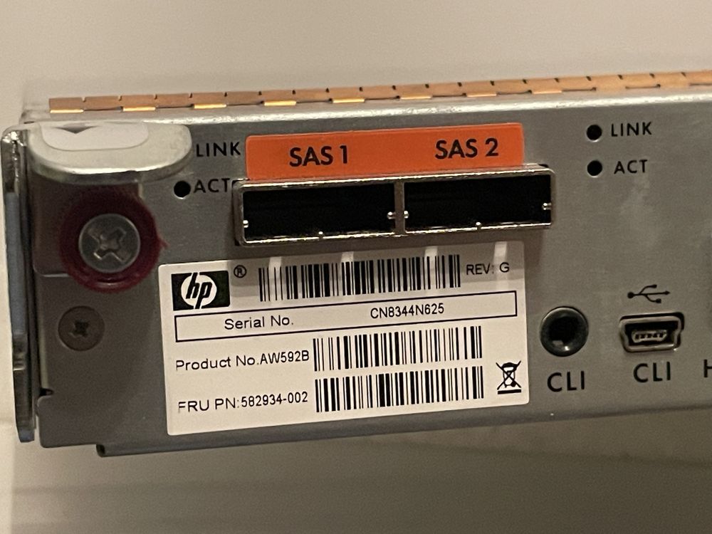 Kontroler macierzy SAS HP AW592B ( G3 ) ( serwer )