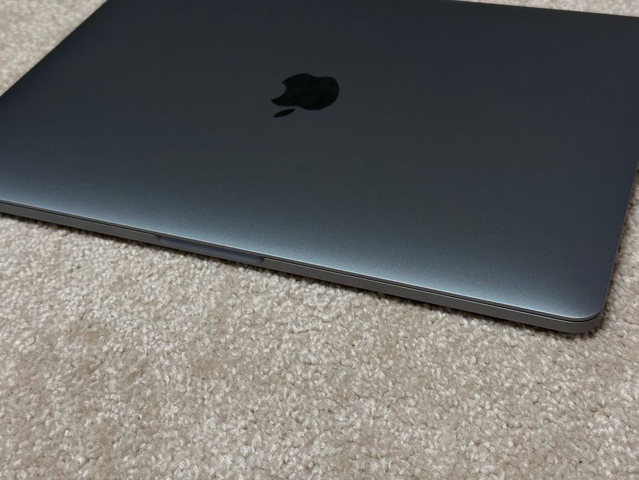 MacBook Pro - M2 (8/256) - ідеальний стан, укр клавіатура, 98 акум