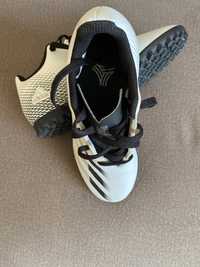 Adidas кросівки для футболу розмір 33 34 устілка 21 см