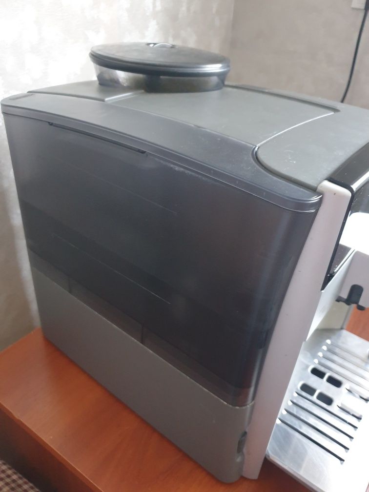 Кавомашина Siemens EQ.6 series 300
