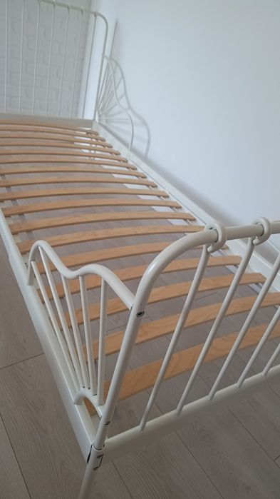 Łóżko regulowane rosnące z dzieckiem