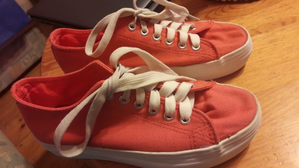 Buty tenisówki na koturnie rozmiar 35 firma 67