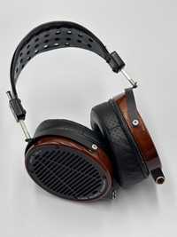 Наушники Audeze LCD-2 Fazor в хорошем состоянии.