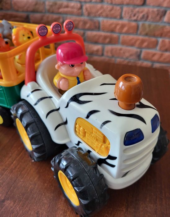 Traktor Safarii Dumel