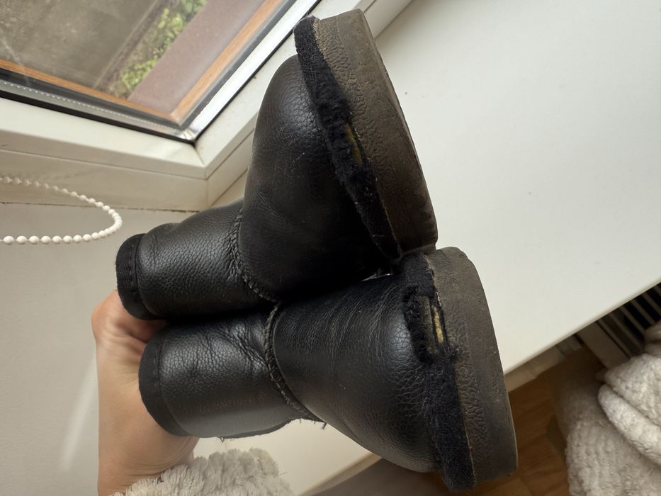 Уги дитячі шкіряні