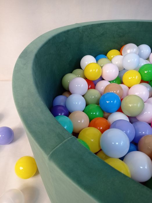 Сухий басейн смарагдовий з кульками та без. Різні кольори.Сухой бассей