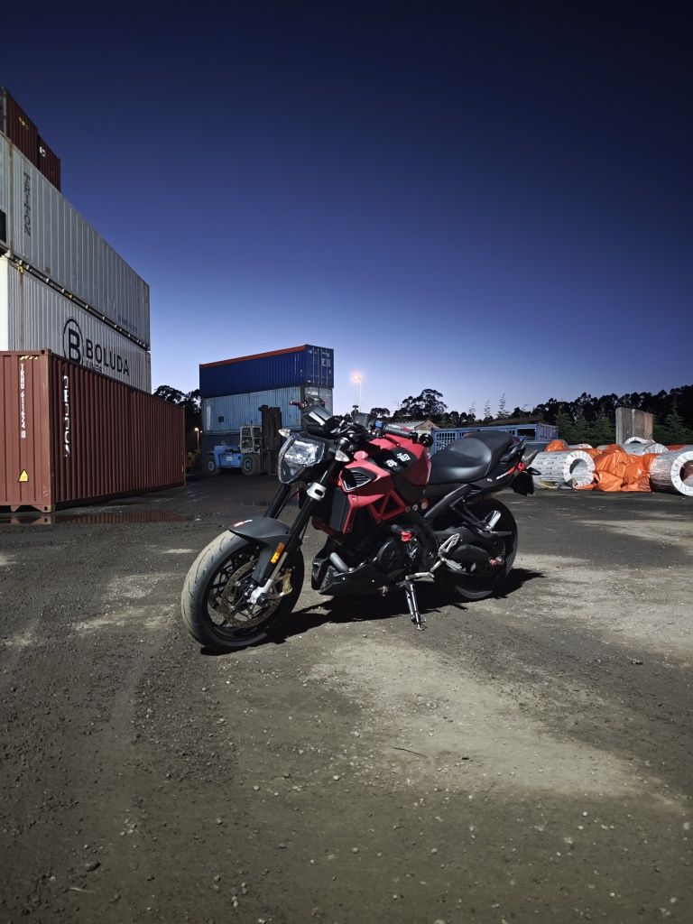 Aprilia Shiver 900