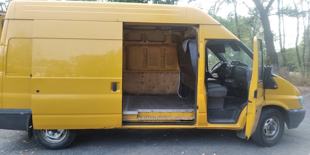 Продам бус Ford вантажний