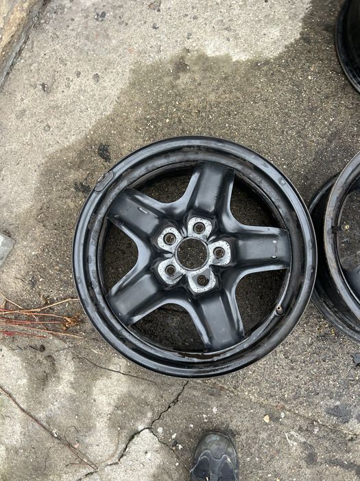 Stalowe felgi 16r z czujnikami cisnienia 5x105