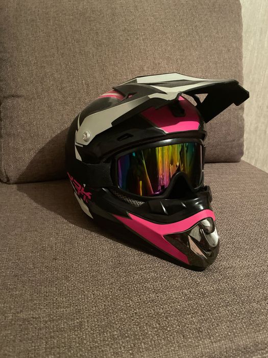 Шолом майже новий