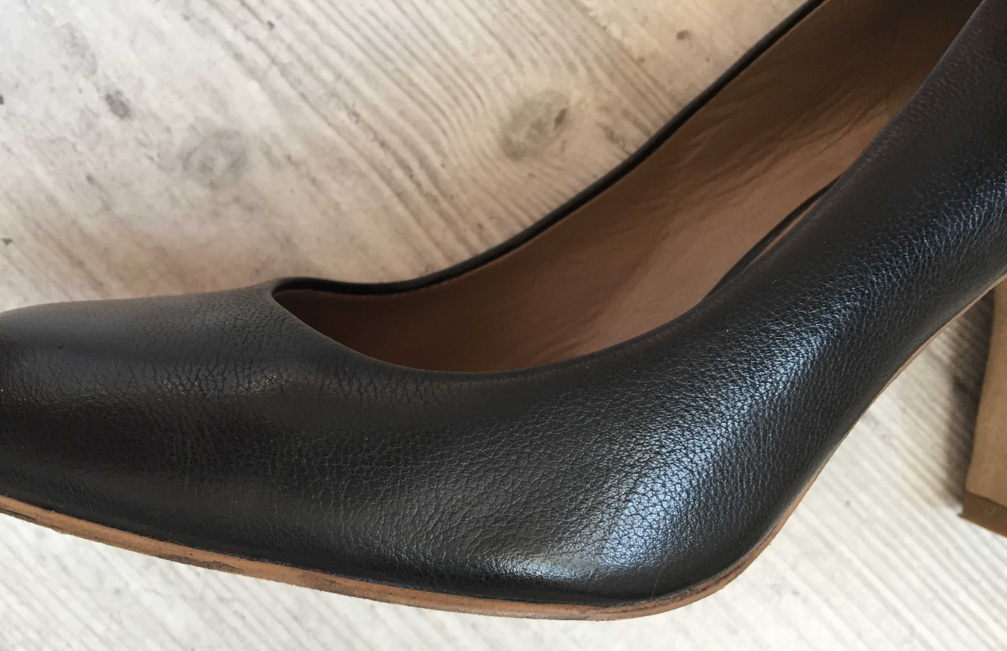 Туфлі жіночі ECCO OBBIA на підборах , чорного кольору, 37 розмір EU
