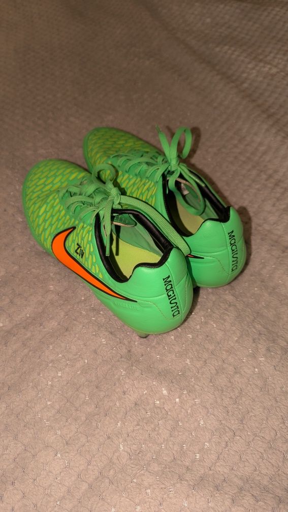 Бутсы Nike Magista