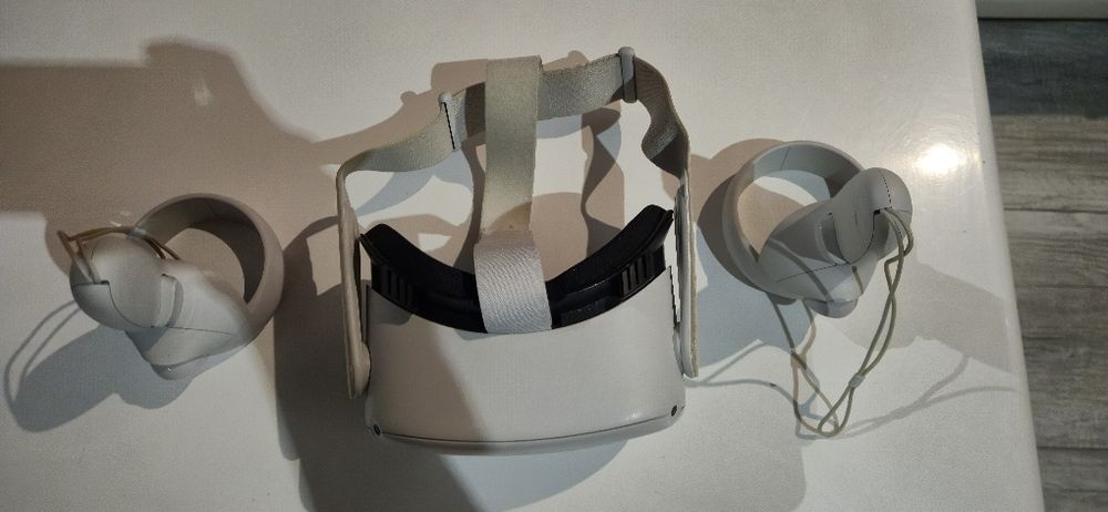 Oculus quest 2 128gb pamięci bateria stan idealny