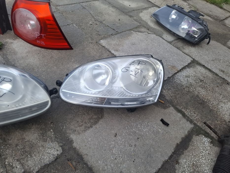 Lampy przód komplet volkswagen Golf 5 Golf V komplet