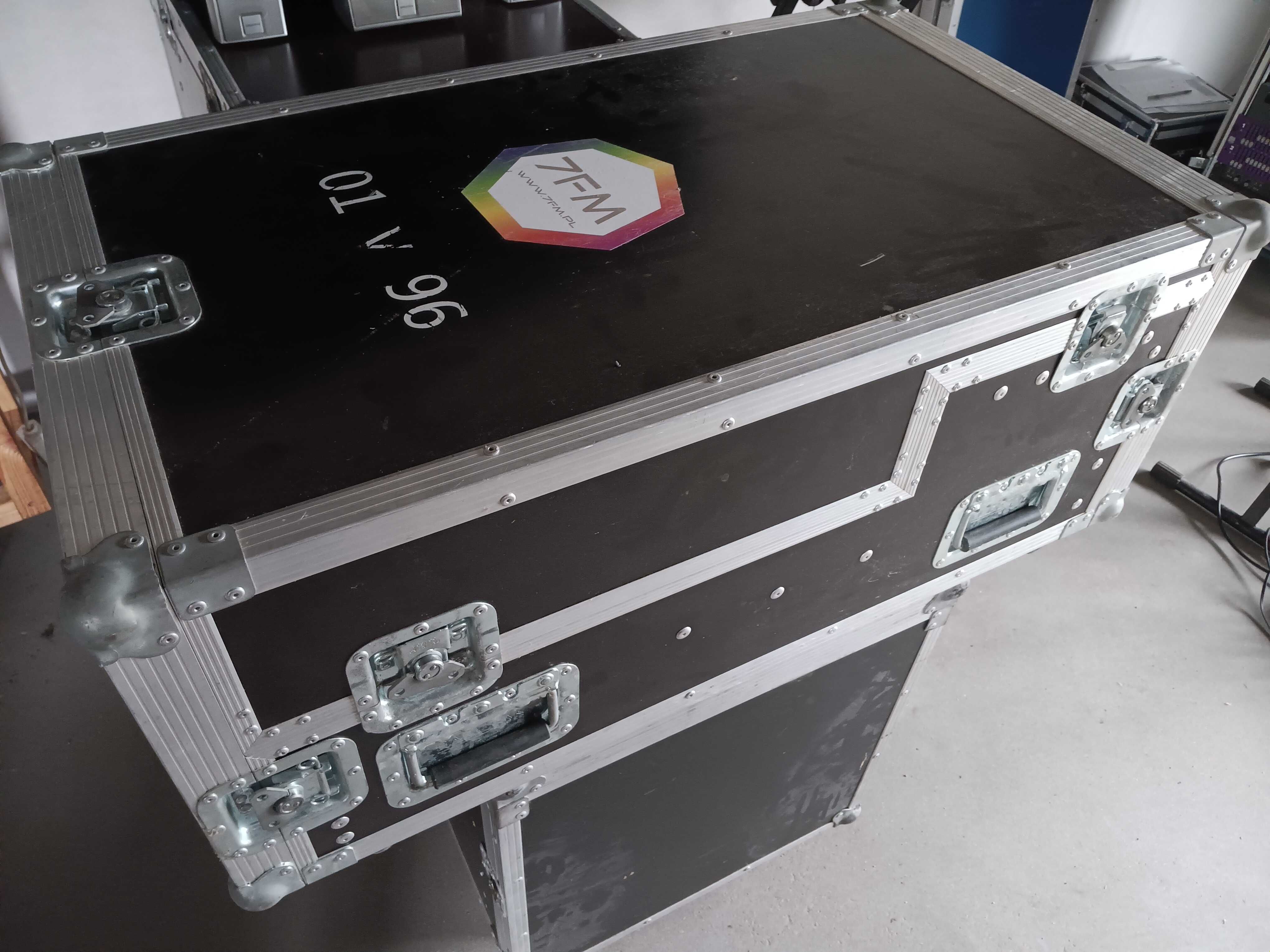 Case yamaha 01v96