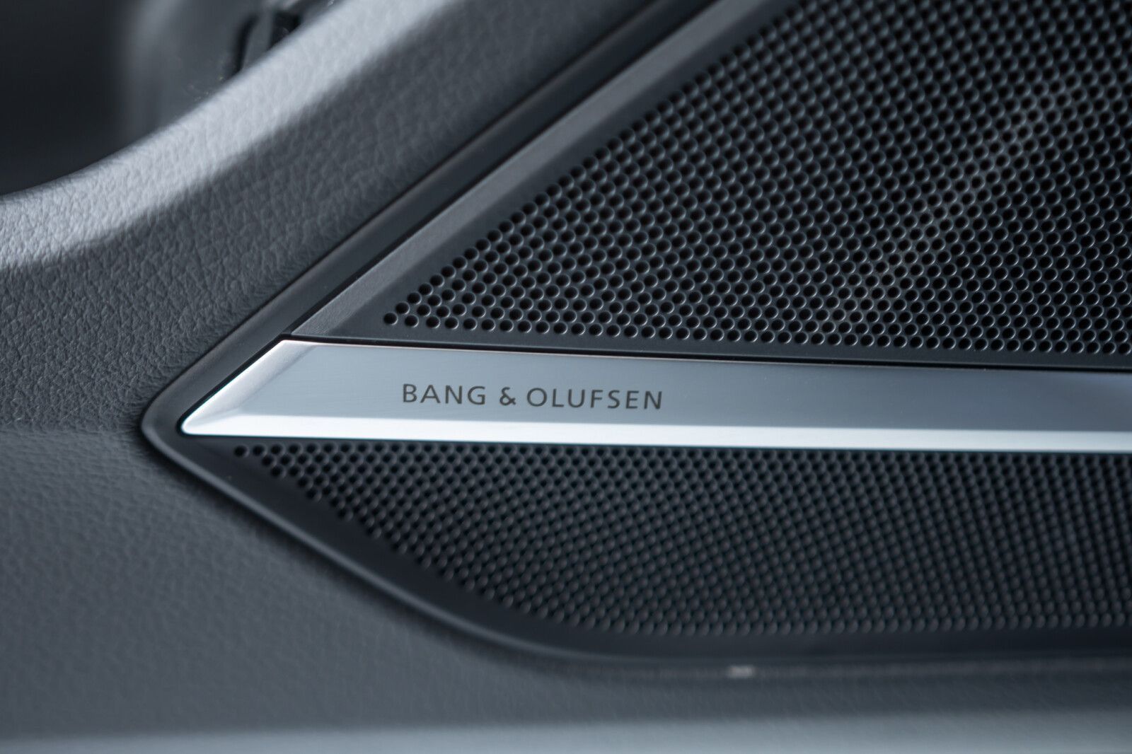 Audi A8 A8 50 TDI mHEV Quattro Tiptr. SKRĘTNA OŚ / BANG&OLUFSEN / 21"