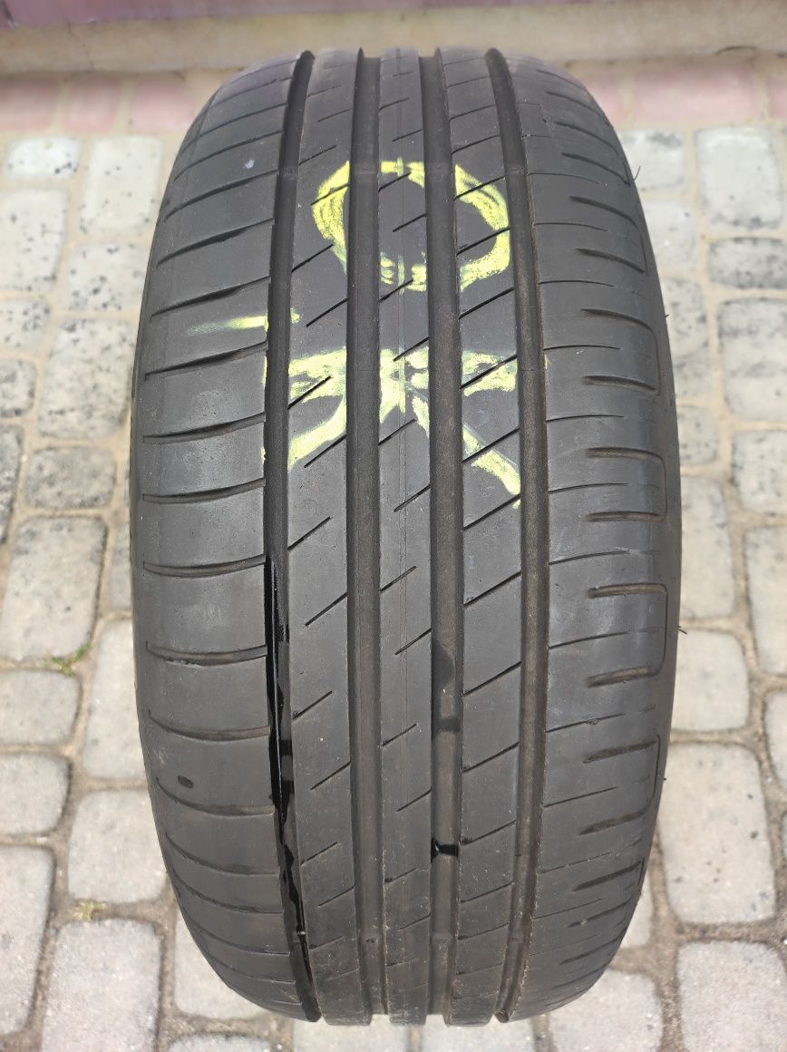 205.55.16 jedna opona Goodyear EfficientGrip Performance