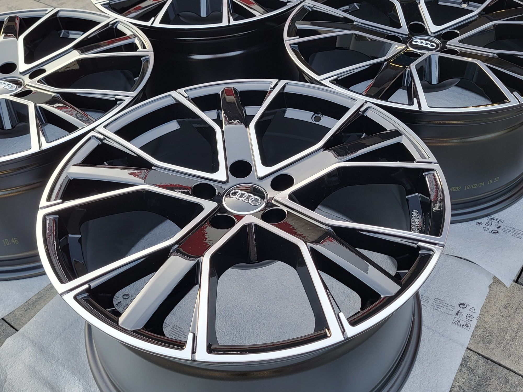 Alufelgi 19" 5x112 ET35 Audi  A6 C8 C7 A4 B9 B8 Q5 Q3  FV23% NOWE !