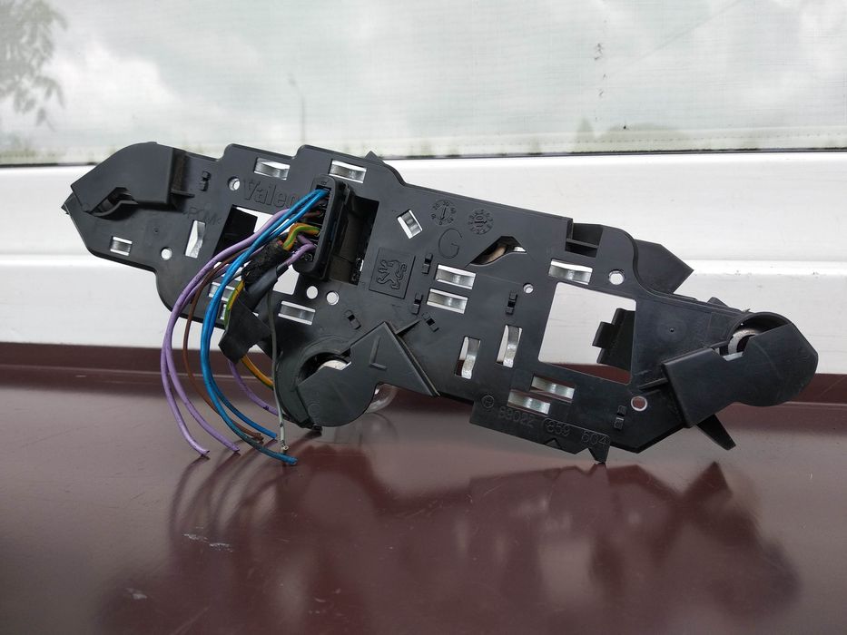 Peugeot 307 wkład oprawka lampy tył tylnej lewy kostka wiązka