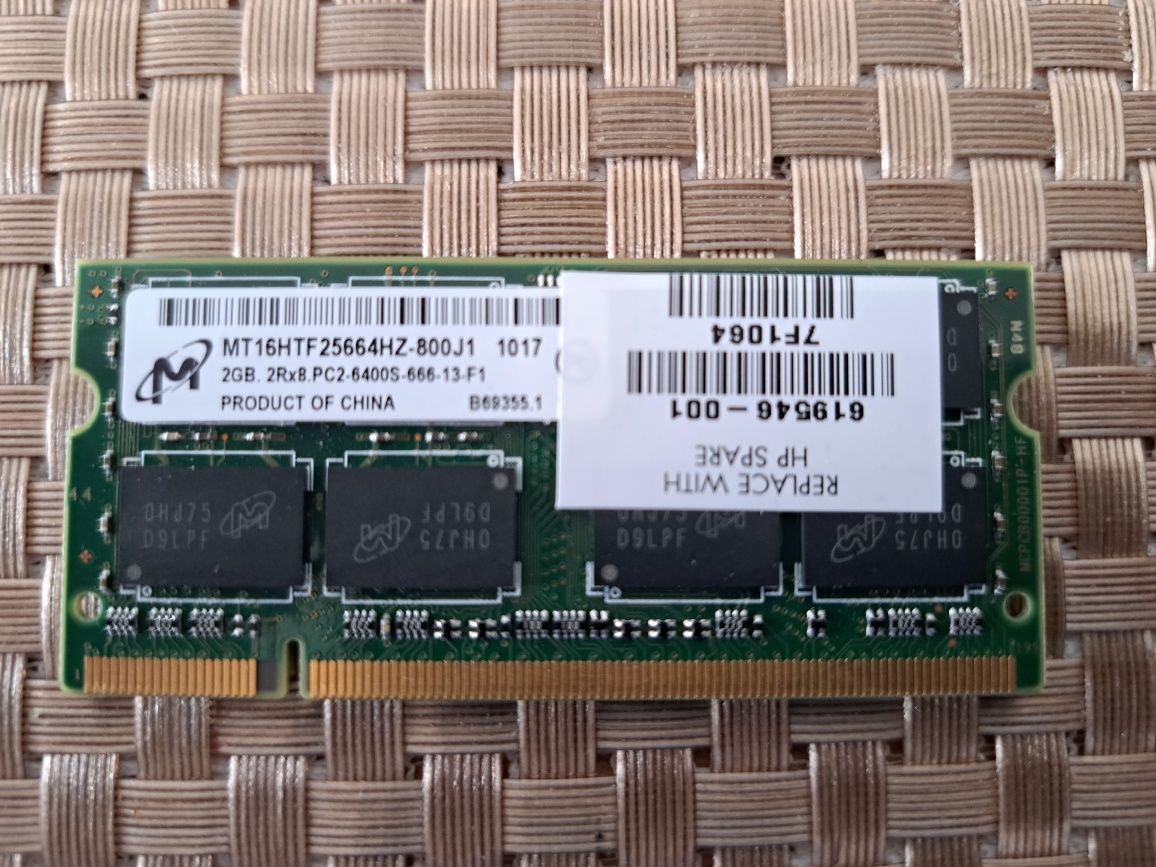 Pamięć 2 GB - DDR2 - Sprawna