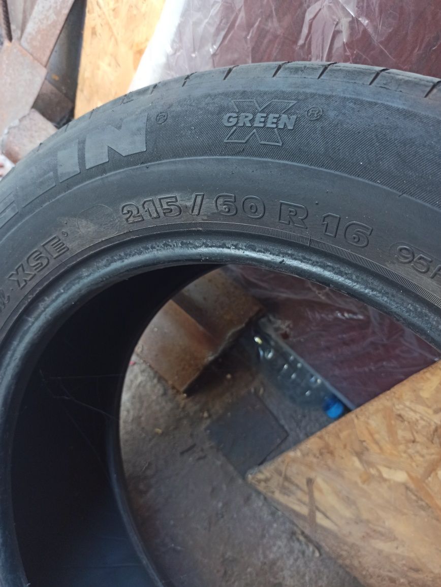 Скаты 4 шины Michelin летние 215/60R16 комплект