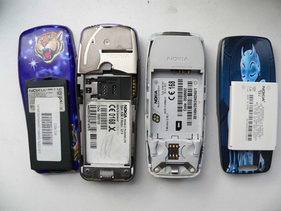 Телефоны Nokia 3210 и 3410