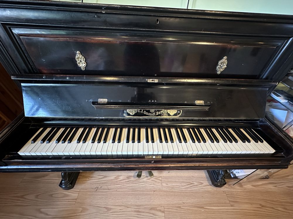 Pianino przedwojenne C. J. Quandt Berlin