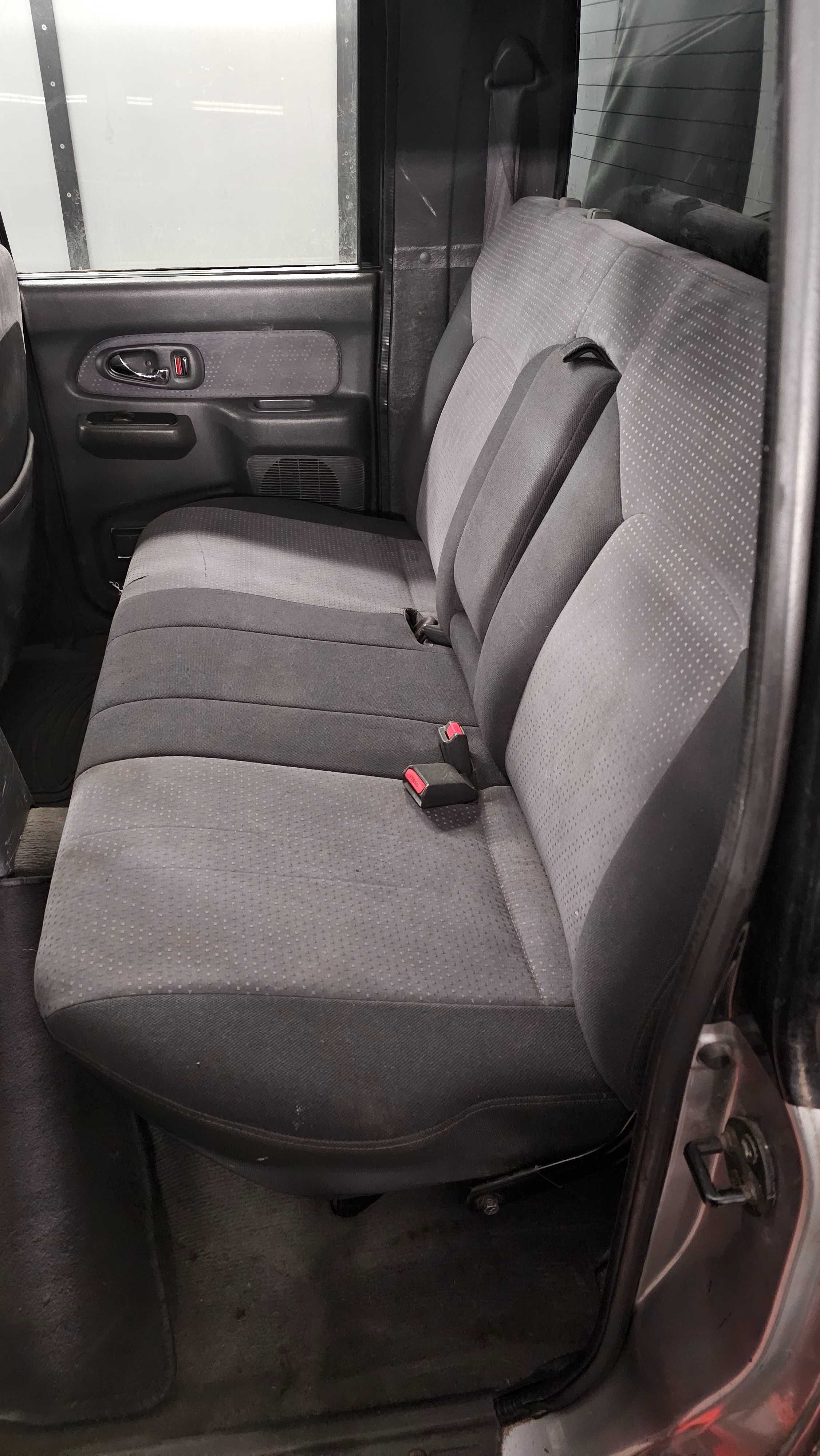 Mitsubishi L 200 2001